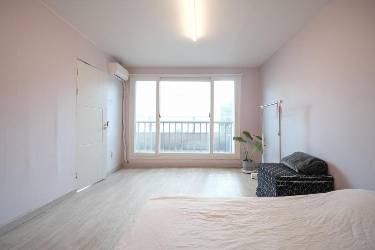 Villa Pastel House *