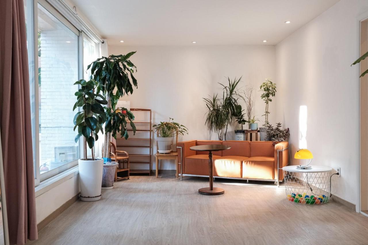 Villa Pastel House